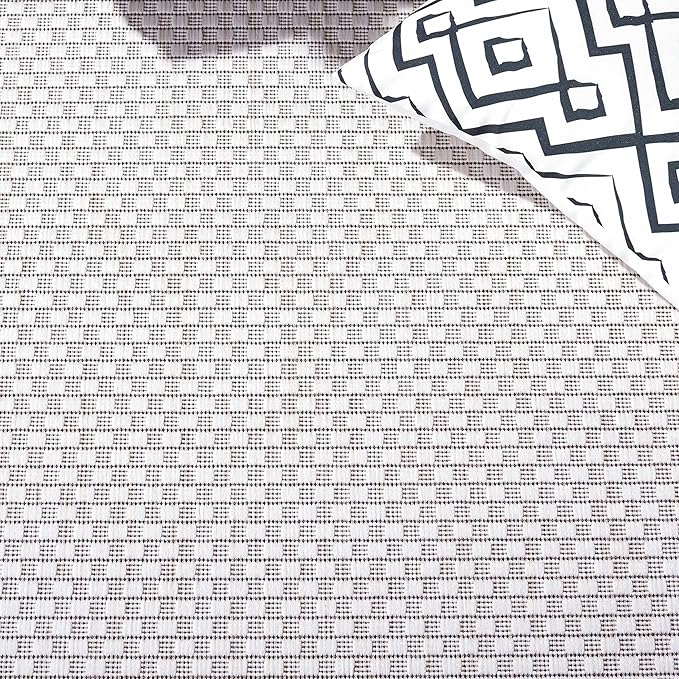 SAFAVIEH Courtyard Collection Runner Rug - 2'3" x 6'7", Ivory & Black, Non-Shedding & Easy Care, Indoor/Outdoor & Washable-Ideal for Patio, Backyard, Mudroom (CY8475-53712)