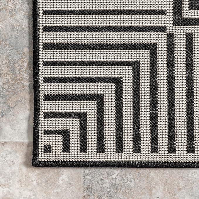 nuLOOM 5' x 8' Outdoor Area Rug, Casual Design With Striped Border, Stain Resistant, Highly Durable, For Patio, Balcony, Bedroom, Living Room, Dining Room, Bathroom, Black