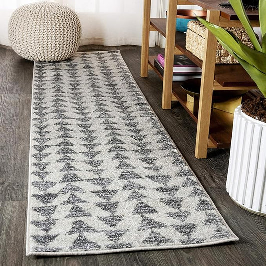 JONATHAN Y MOH206B-28 Aisha Moroccan Triangle Geometric Indoor Farmhouse Runner Rug Bohemian Minimalistic Easy-Cleaning Bedroom Kitchen Living Room Non Shedding, 2 X 8, Cream,Gray