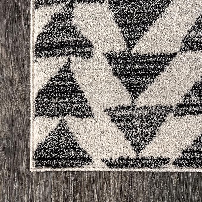 JONATHAN Y MOH206A-28 Aisha Moroccan Triangle Geometric Indoor Farmhouse Runner Rug Bohemian Minimalistic Easy-Cleaning Bedroom Kitchen Living Room Non Shedding, 2 X 8, Cream,Black